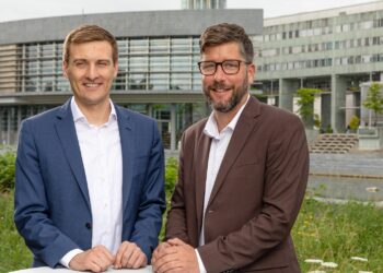 SPÖ-Landesparteivorsitzender, Kontroll-Landesrat Sven Hergovich und SPÖ-Bundesrat Christian Fischer haben sich dafür eingesetzt, dass Pflege als Schwerarbeit zählt. (c) SPÖ NÖ