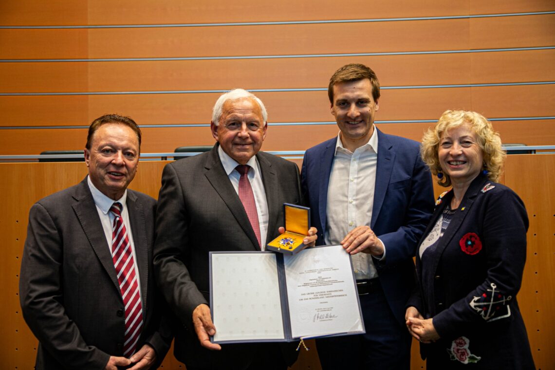 Zwei starke Stimmen für das Gemeinwohl: Ehrenzeichen Niederösterreich für Johann Hell und Walter Azinger