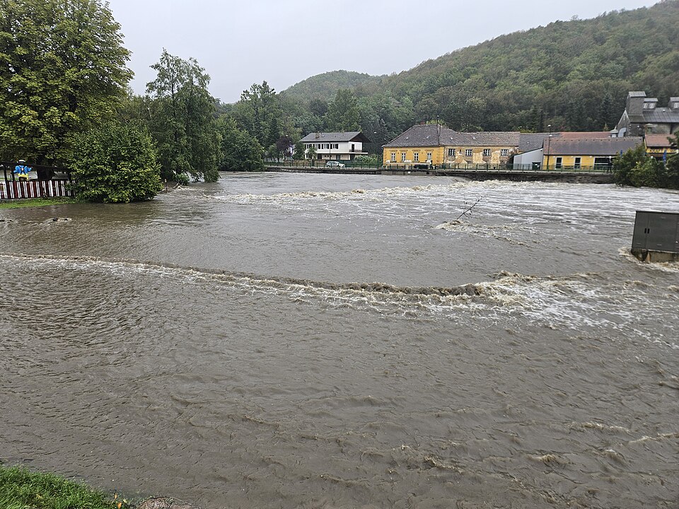 Hochwasser des Kamp in Gars am Kamp