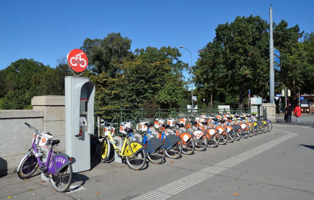 Wiener "Citybike"-Station an der Schönbrunner Brücke