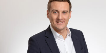 Portraitfoto von Sven Hergovich, Vorsitzenden der SPÖ NÖ und Kontroll-Landesrat
