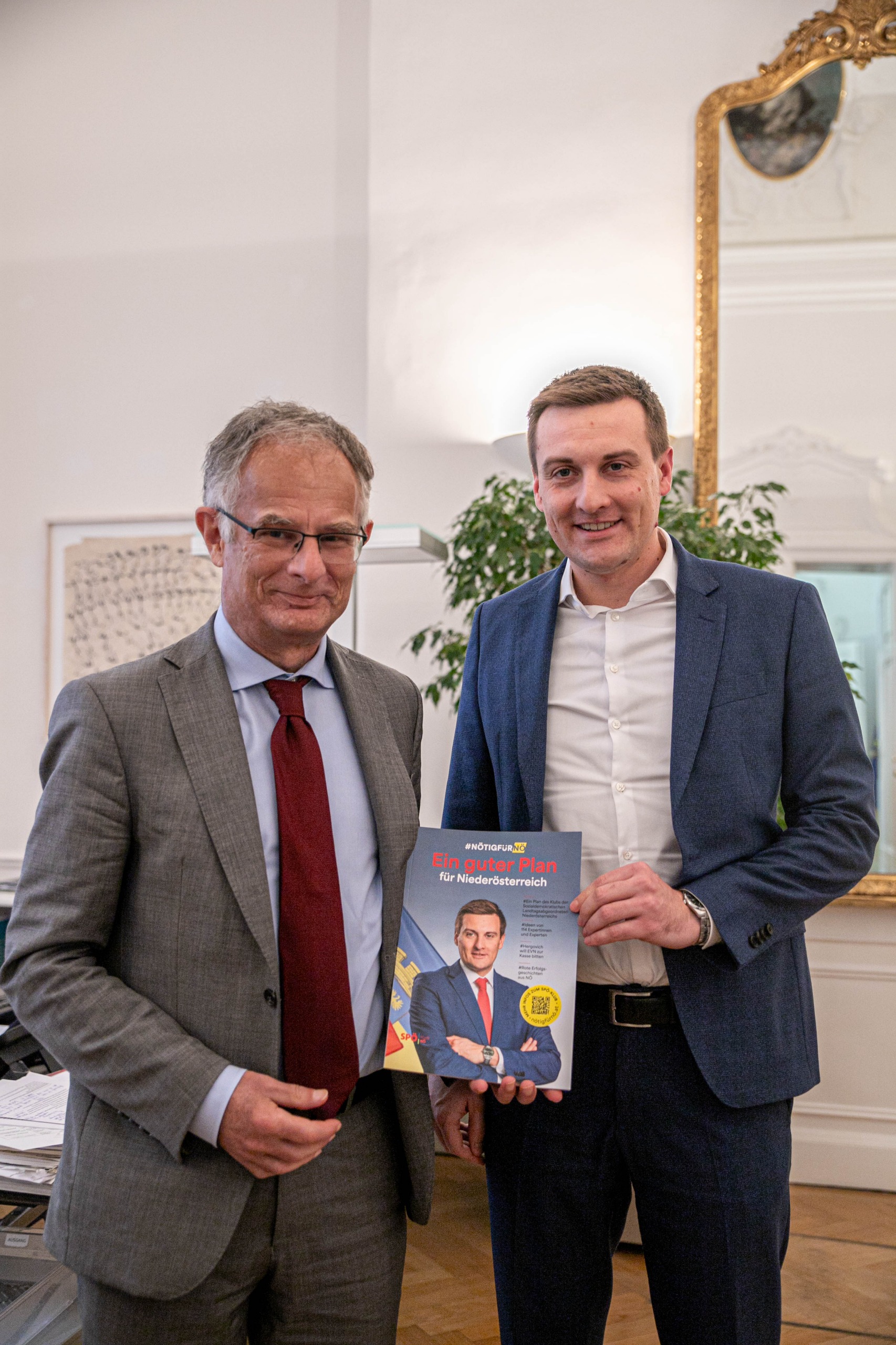 Finanzminister Markus Marterbauer mit Kontroll-Landesrat Sven Hergovich