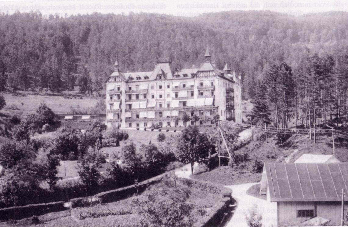 Sanatorium Wienerwald: Wie eine Vorzeige-Klinik zum NS-Entbindungsheim wurde