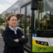 Symbolbild einer Buslenkerin für unfaire Arbeitsbedingungen im Beruf